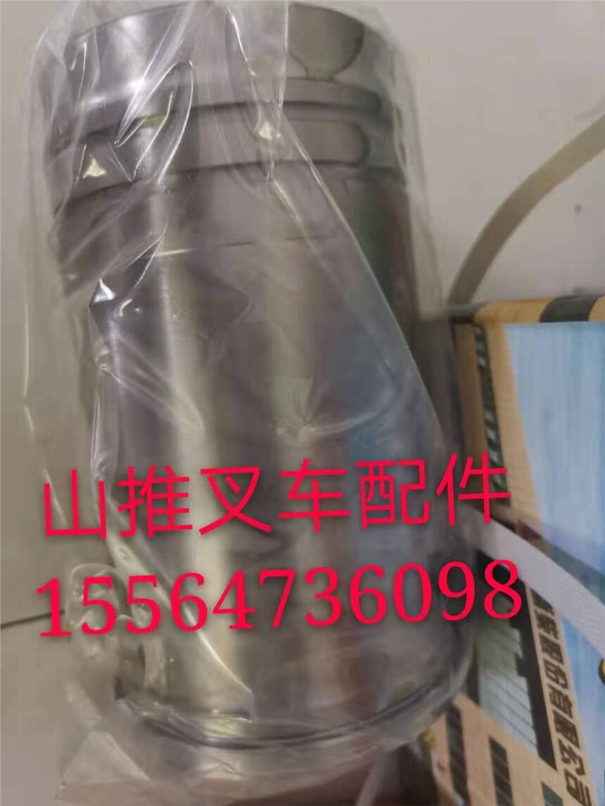3054866发动机配件水箱散热器供应
