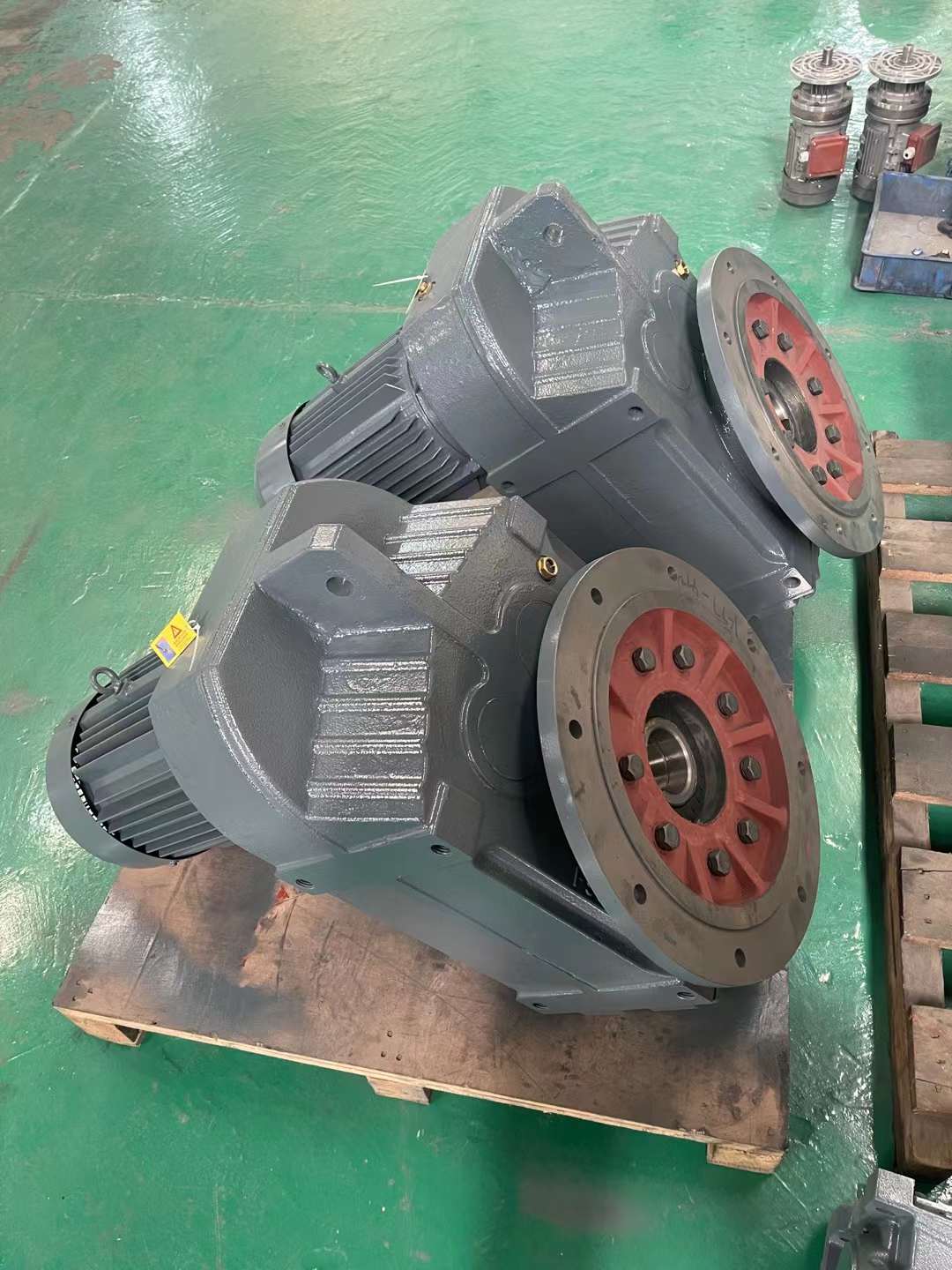 S77-YEJ1.5KW-NA10-M6ٻFF47DRS80M4