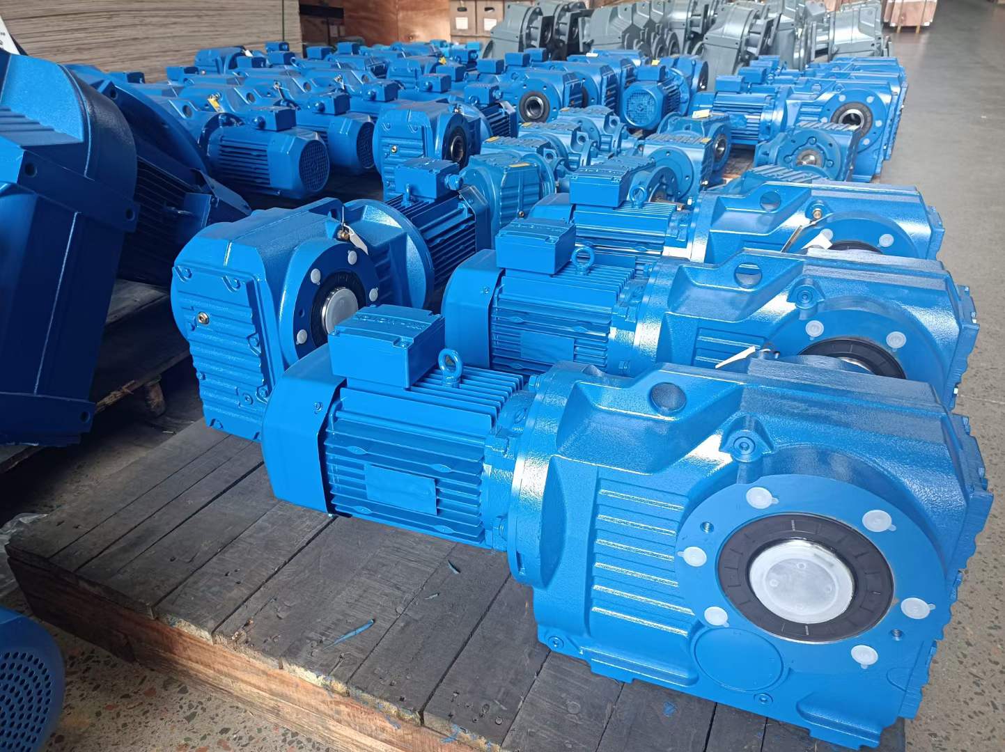 FA67-Y2.2KW-21.1H1FA87DRE180L4